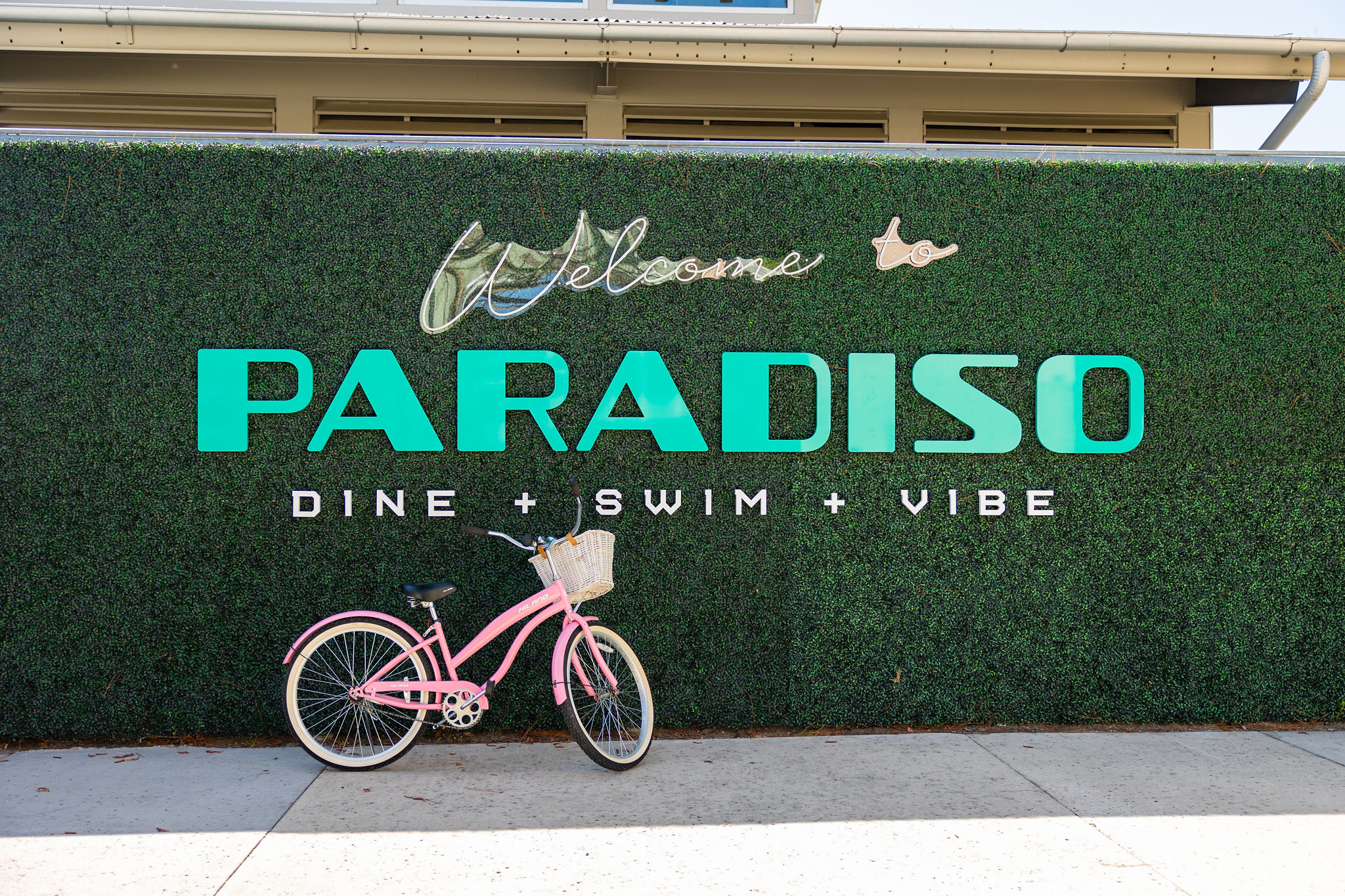 Paradiso exclusive experience